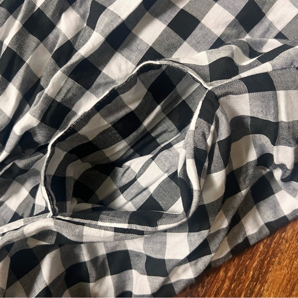 Dress size Medium - Picture 2 of 5